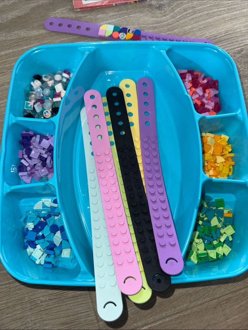 LEGO DOTS Bracelet Craft Kit - Multicolor